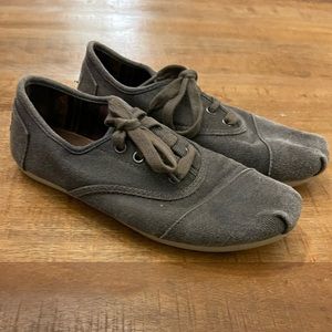 TOMS Womens lace up canvas shoes Size 7 grey